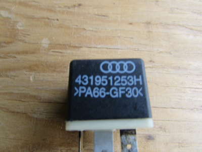 Audi TT Mk1 8N Black Relay 204 12V 40A 431951253H4
